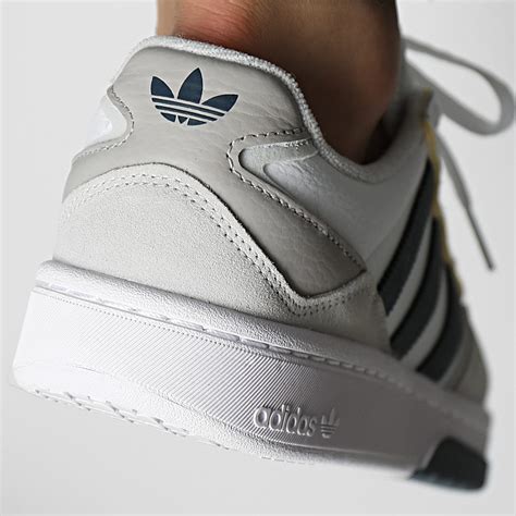 adidas original courtic